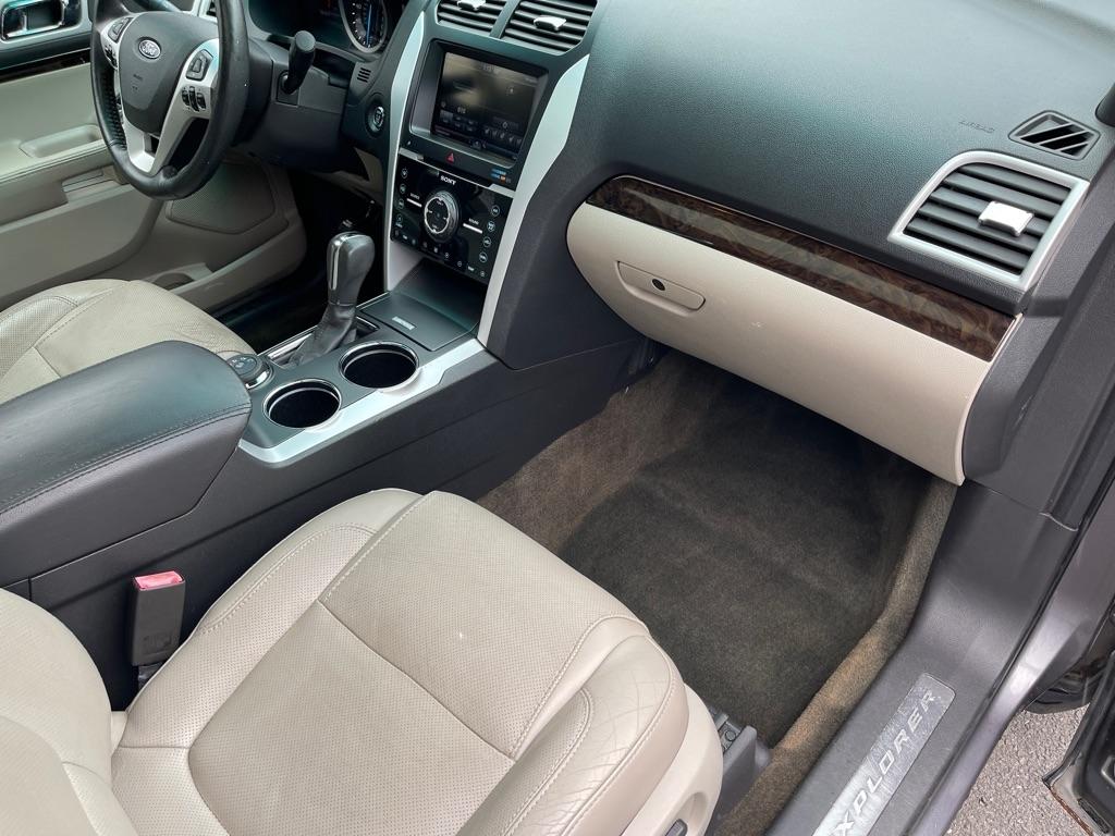 Ford Explorer Limited 4WD 2013