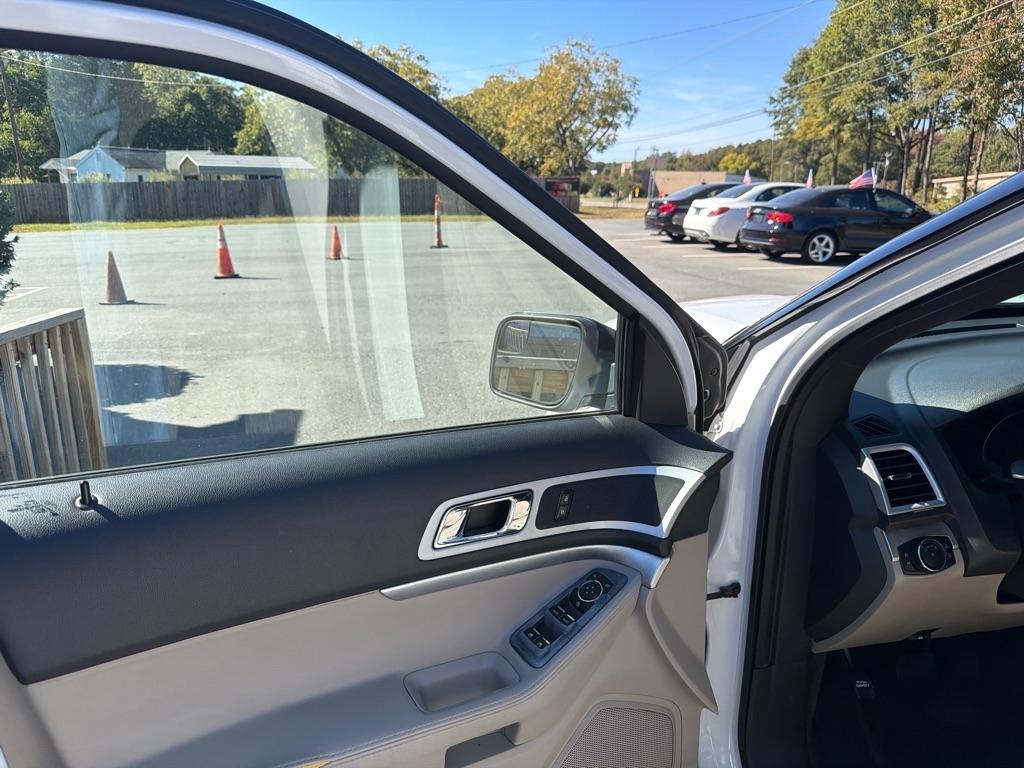 Ford Explorer XLT FWD 2013
