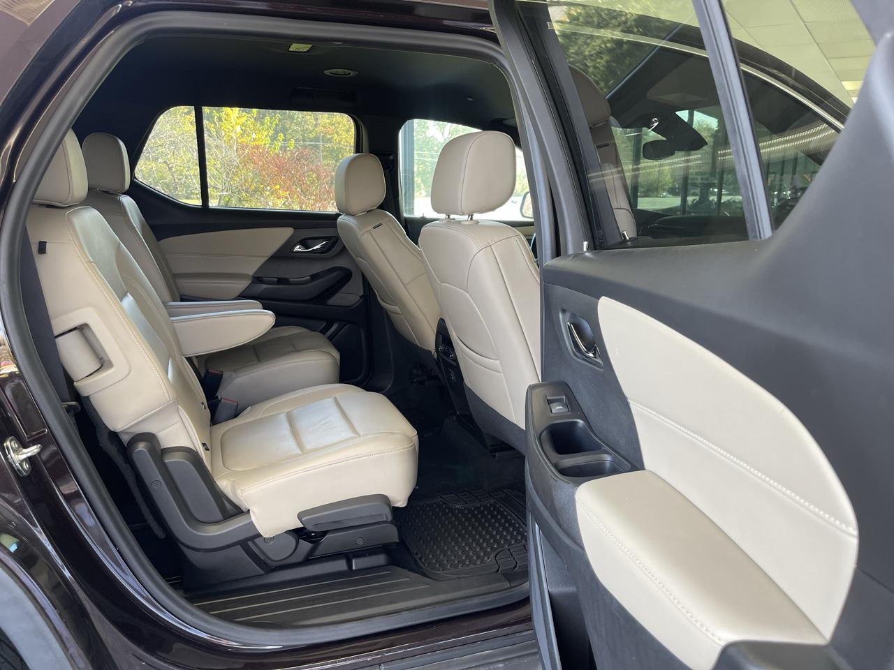 Chevrolet Traverse LT Leather FWD 2022