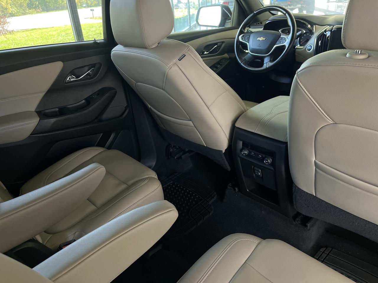 Chevrolet Traverse LT Leather FWD 2022