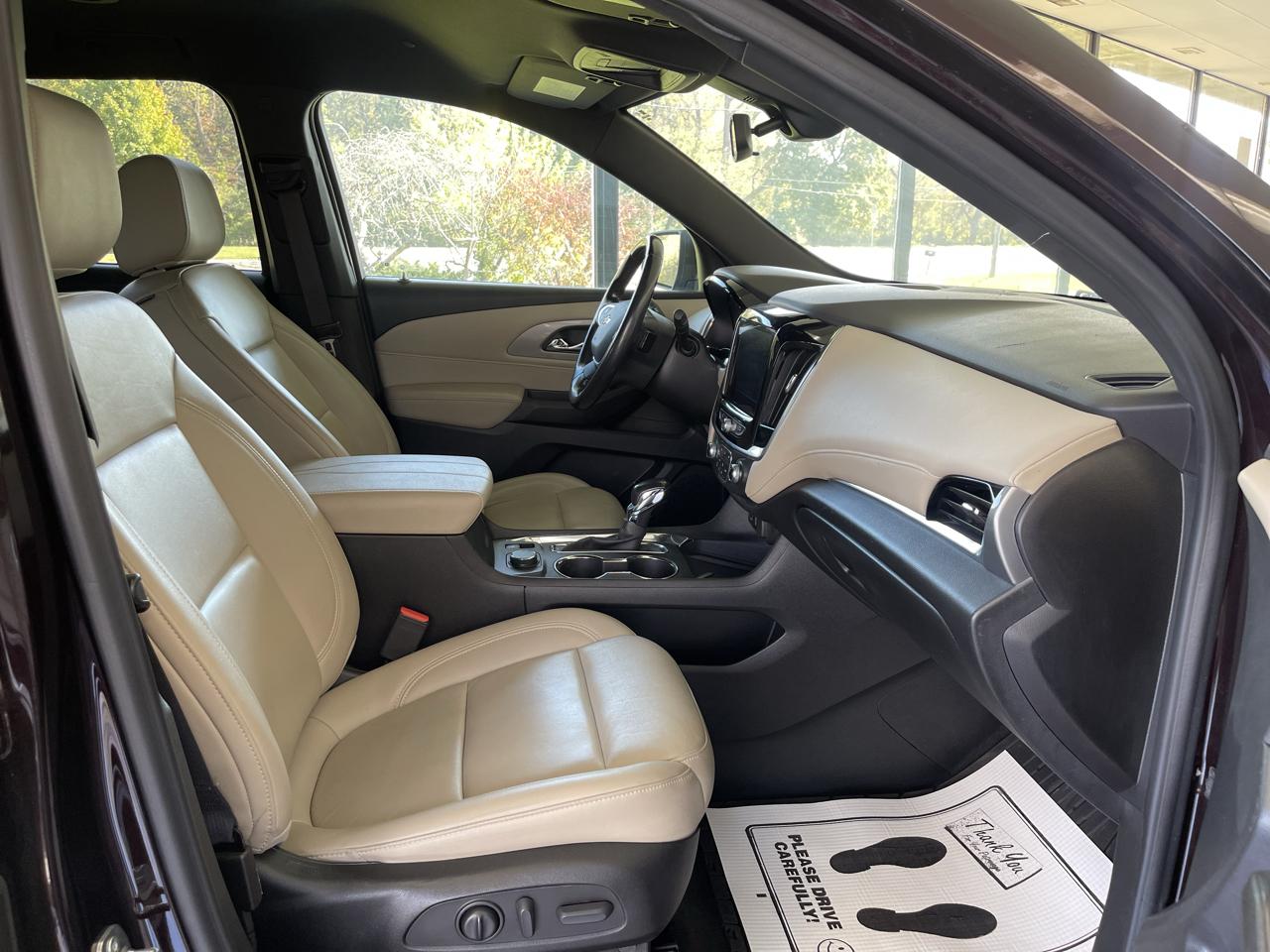 Chevrolet Traverse LT Leather FWD 2022