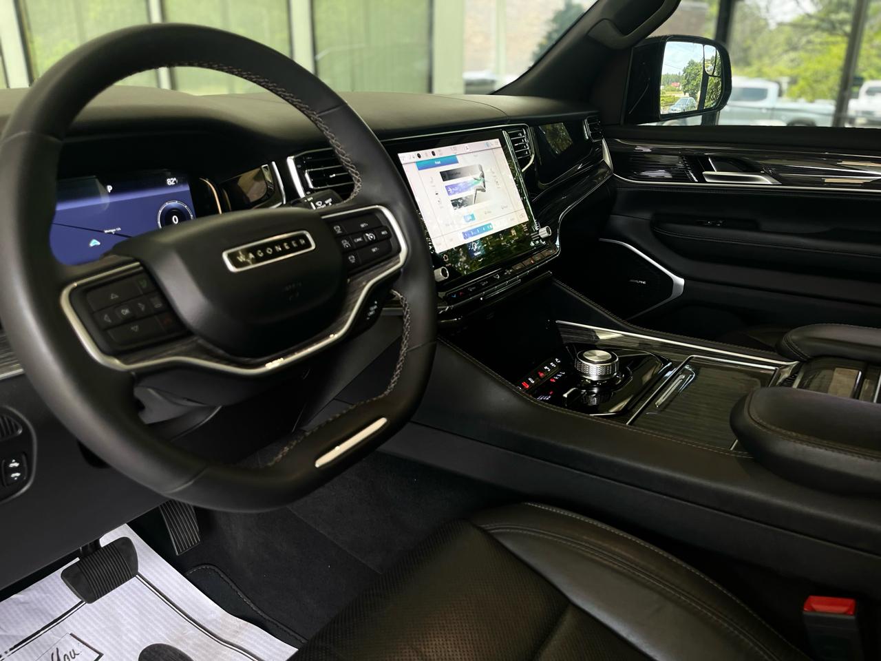 Jeep Wagoneer Series II 4WD 2022