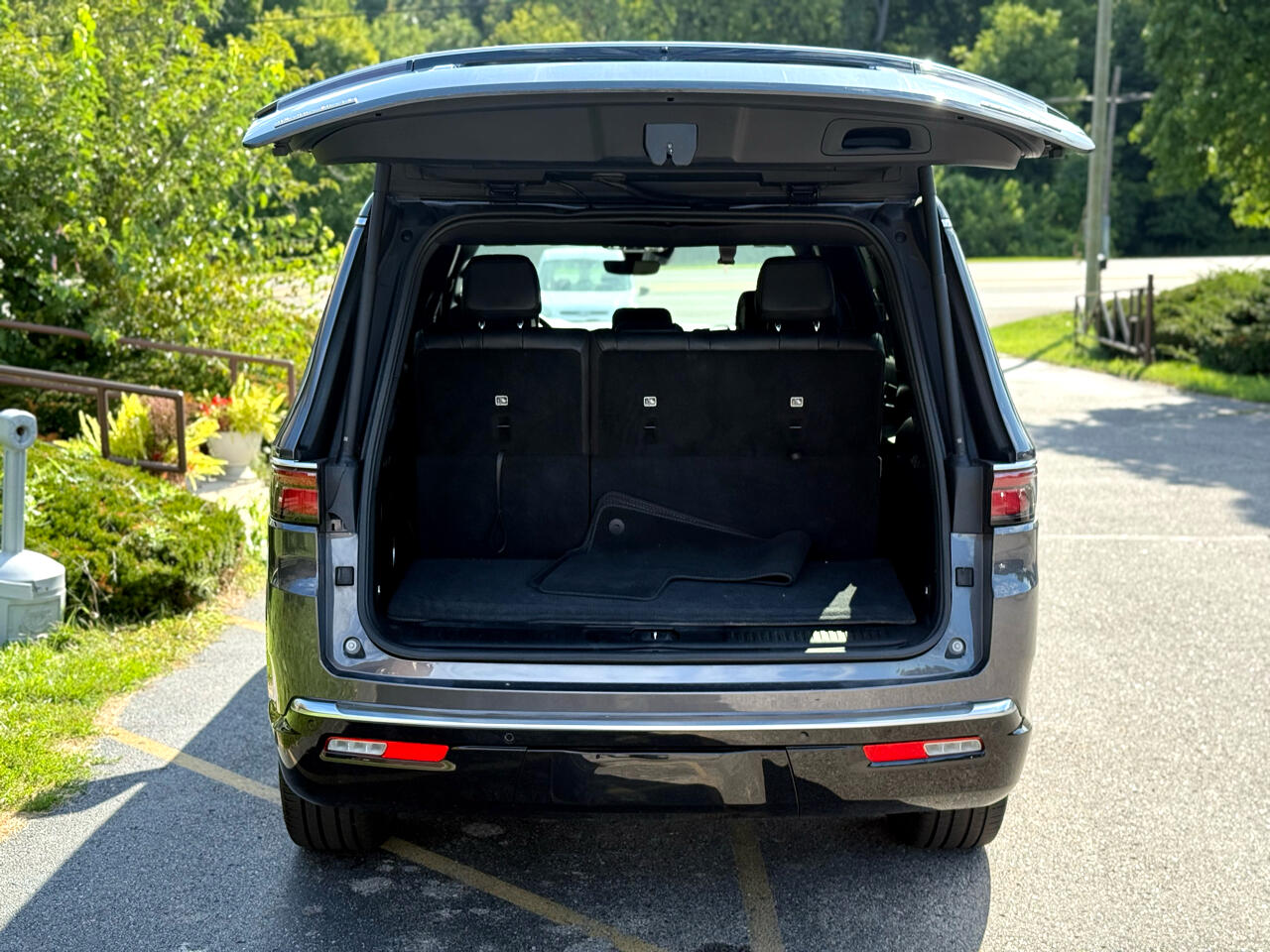 Jeep Wagoneer Series II 4WD 2024 Jeep Wagoneer Series II 4WD 2024