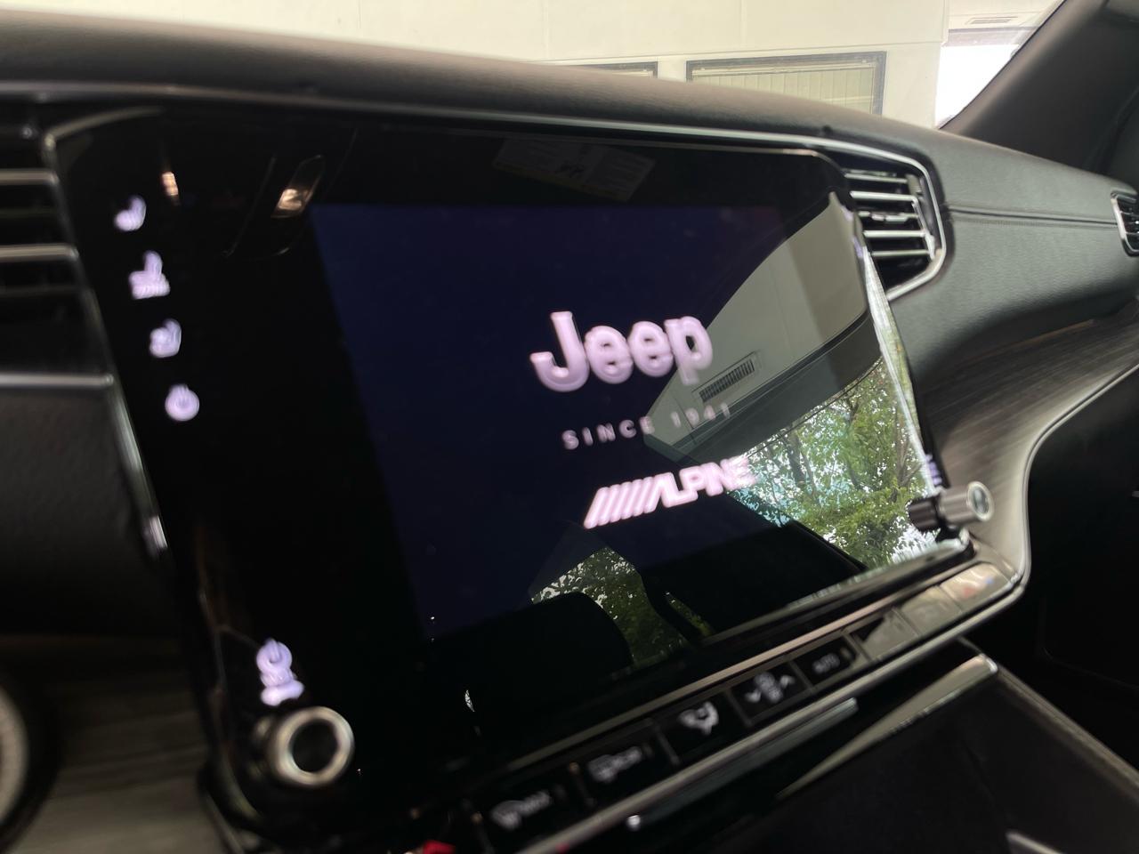 Jeep Wagoneer Series II 2024