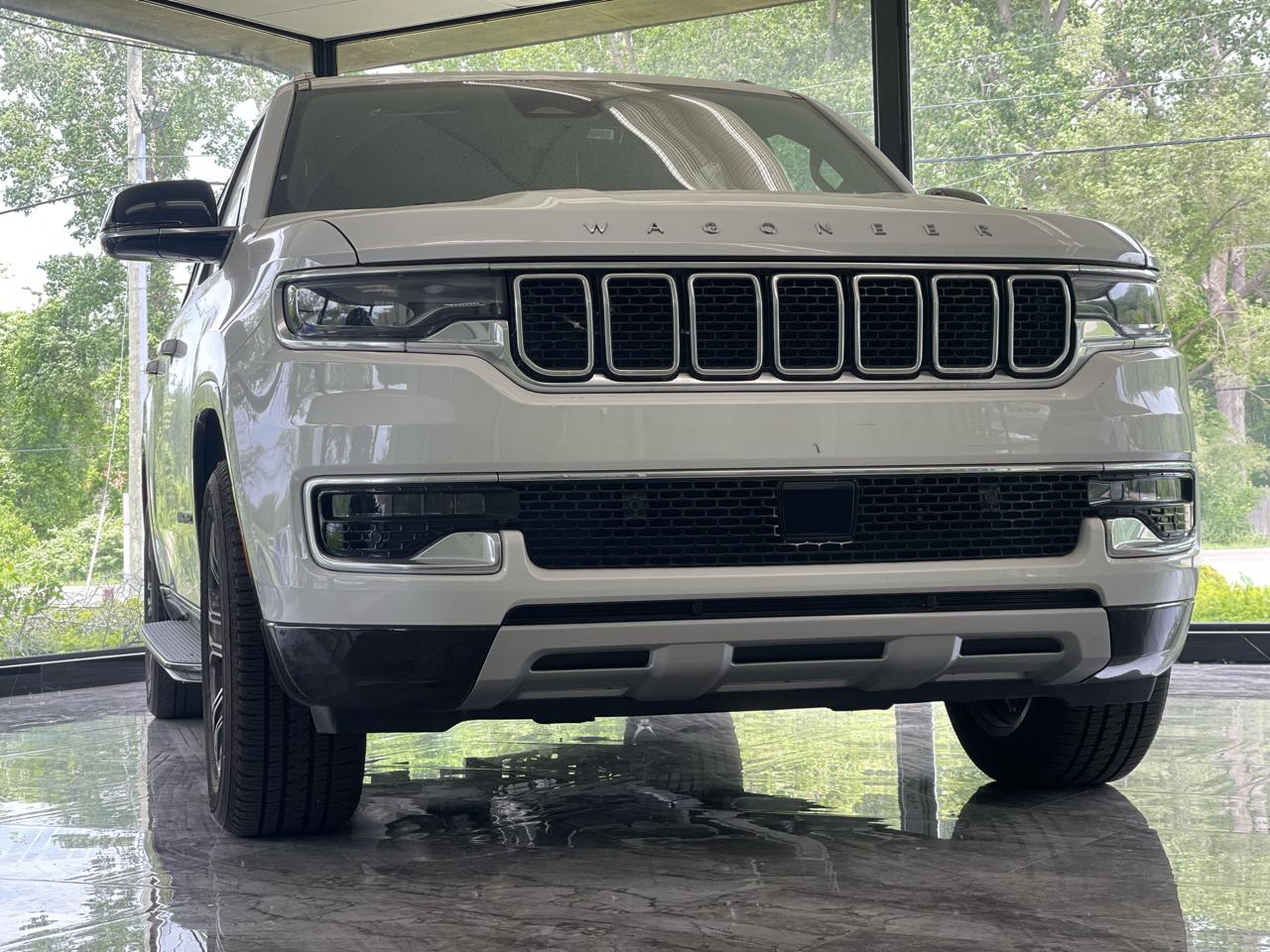 Jeep Wagoneer Series II 2024