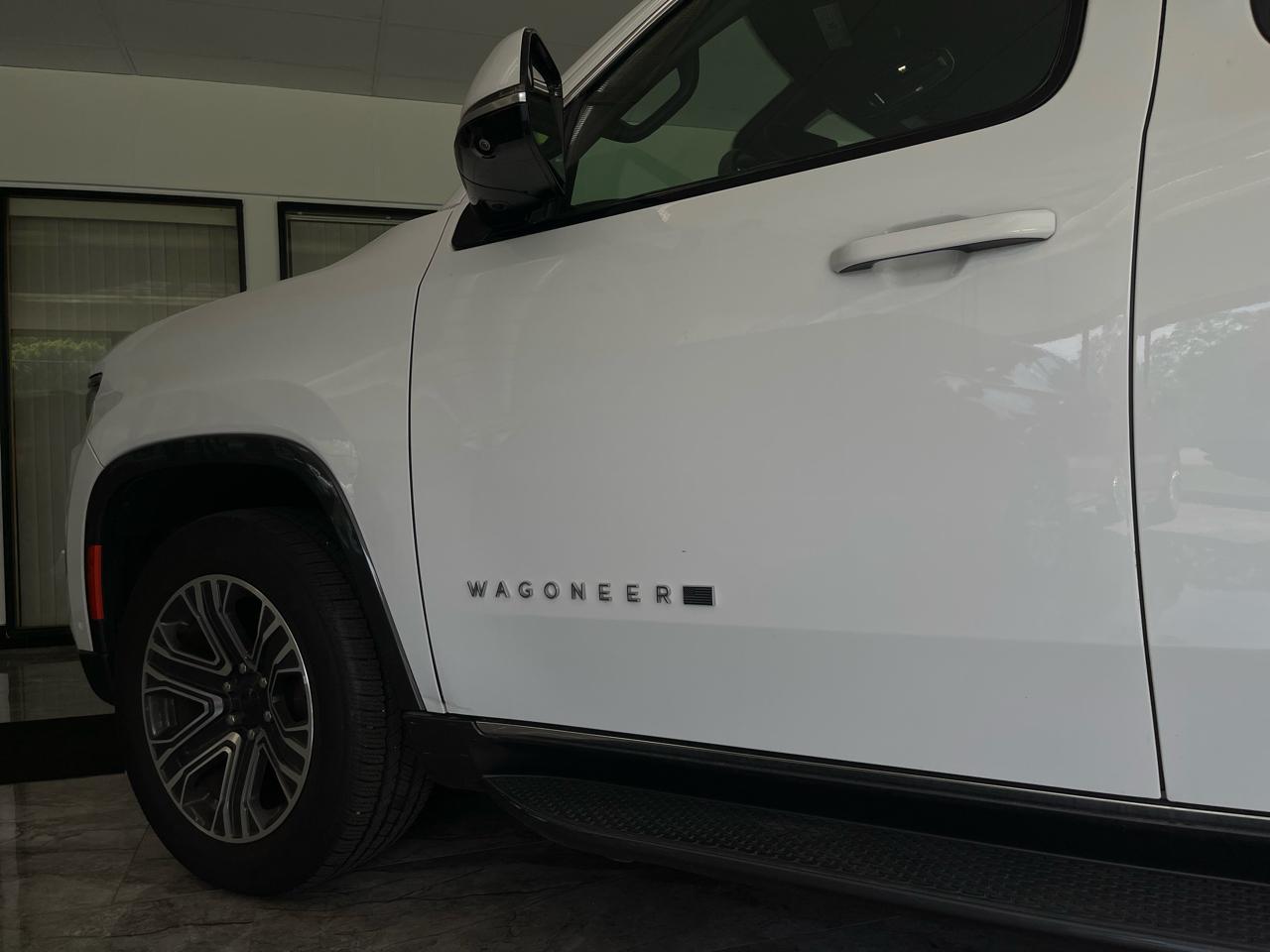 Jeep Wagoneer Series III 4WD 2022