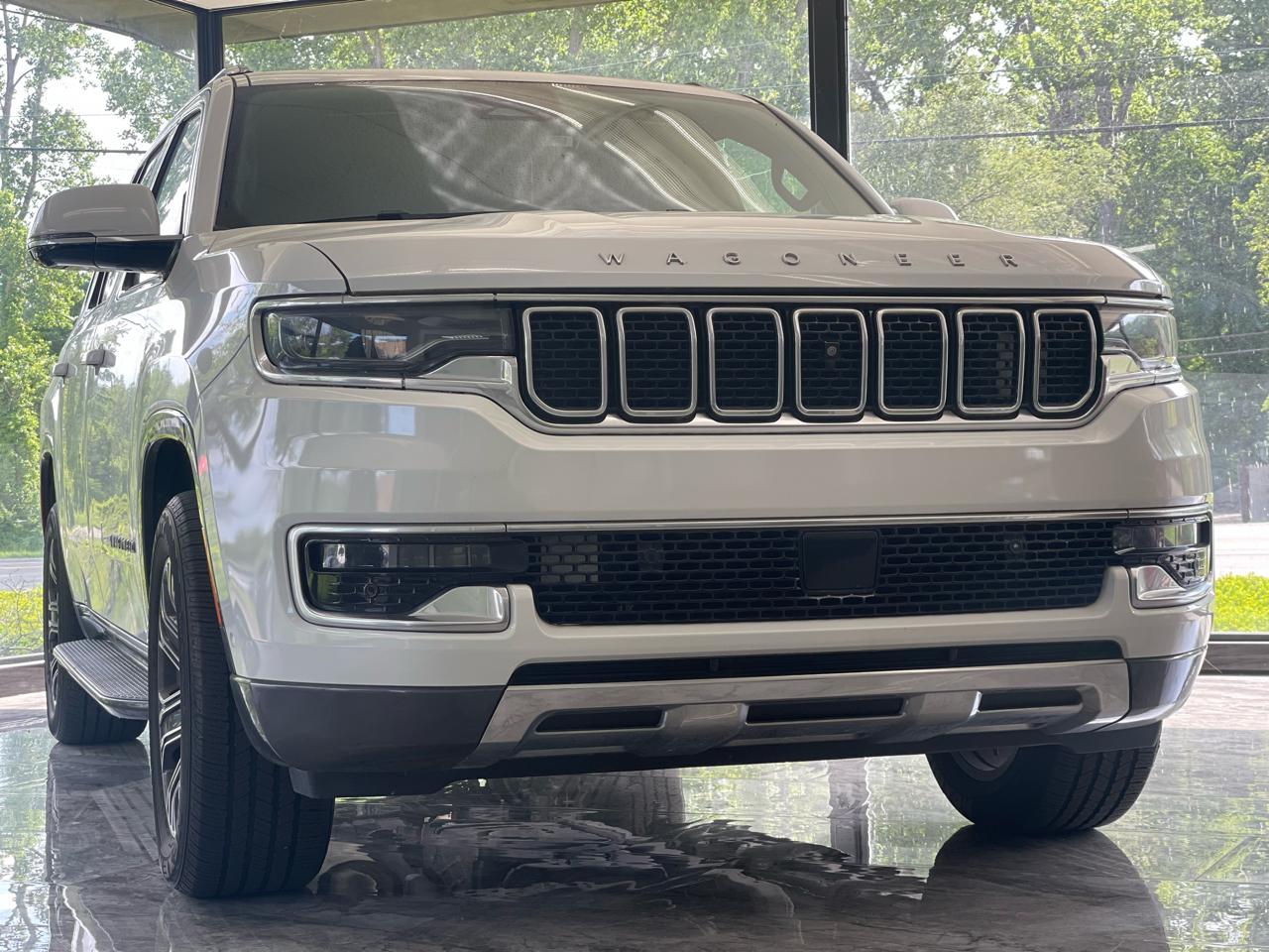 Jeep Wagoneer Series III 4WD 2022