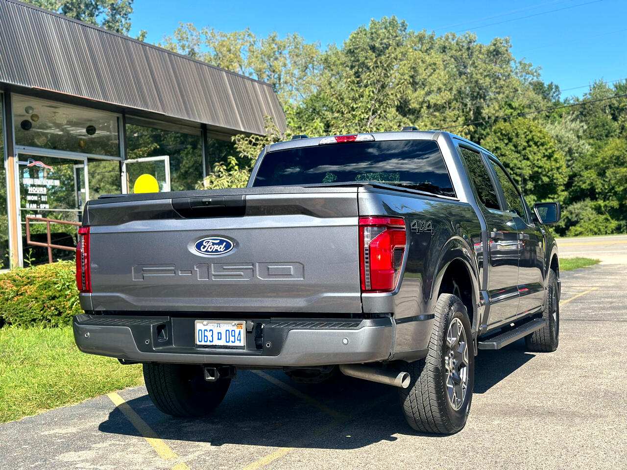 Ford F-150 STX SuperCrew 4WD 2024 Ford F-150 STX SuperCrew 4WD 2024