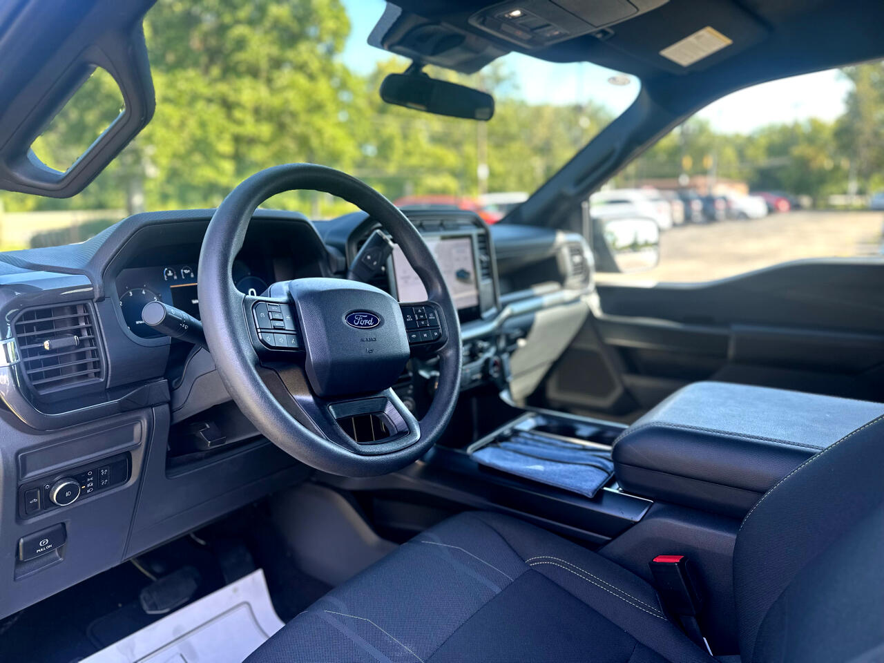 Ford F-150 STX SuperCrew 4WD 2024 Ford F-150 STX SuperCrew 4WD 2024