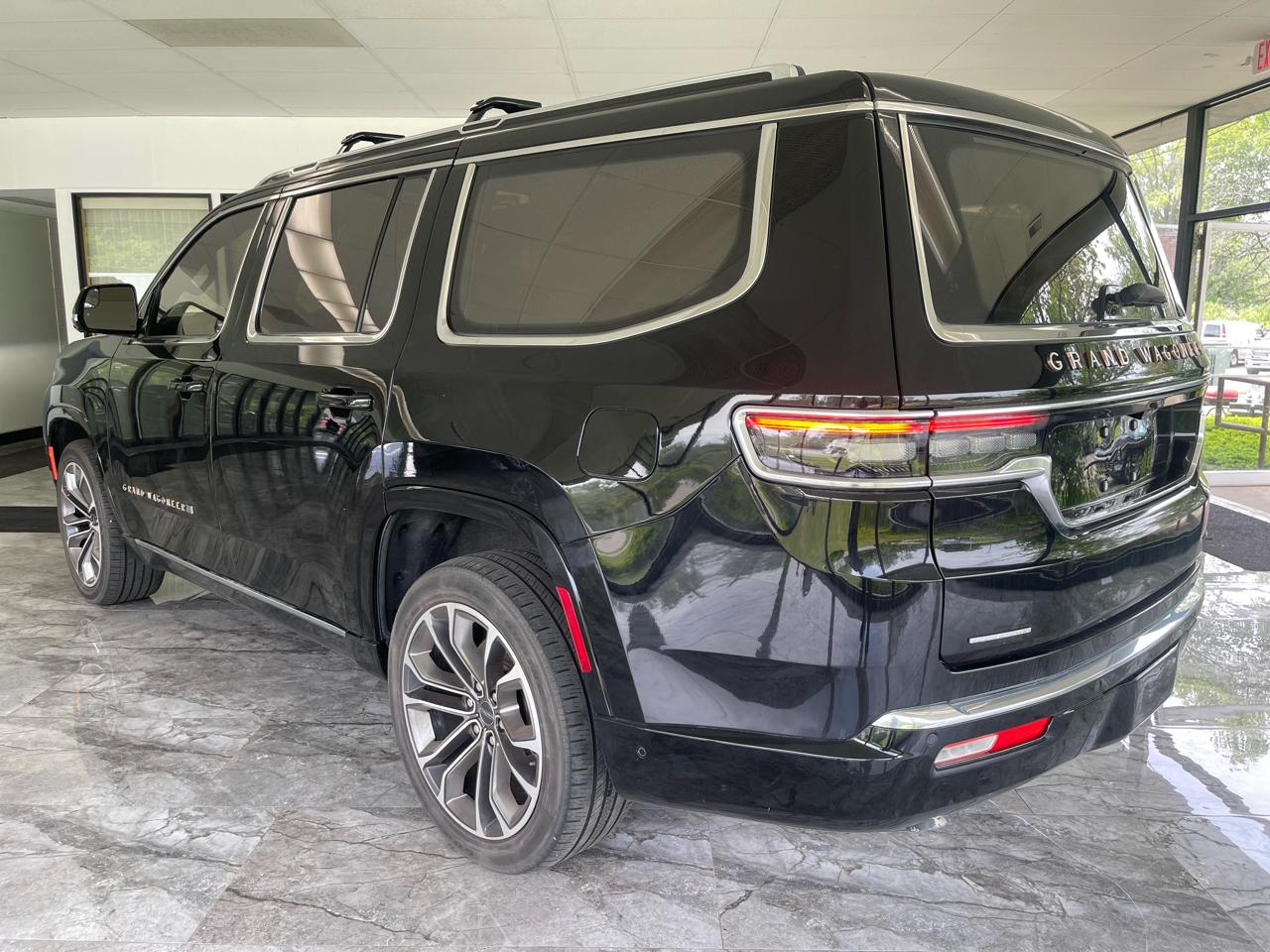 Jeep Grand Wagoneer Series III 4WD 2022