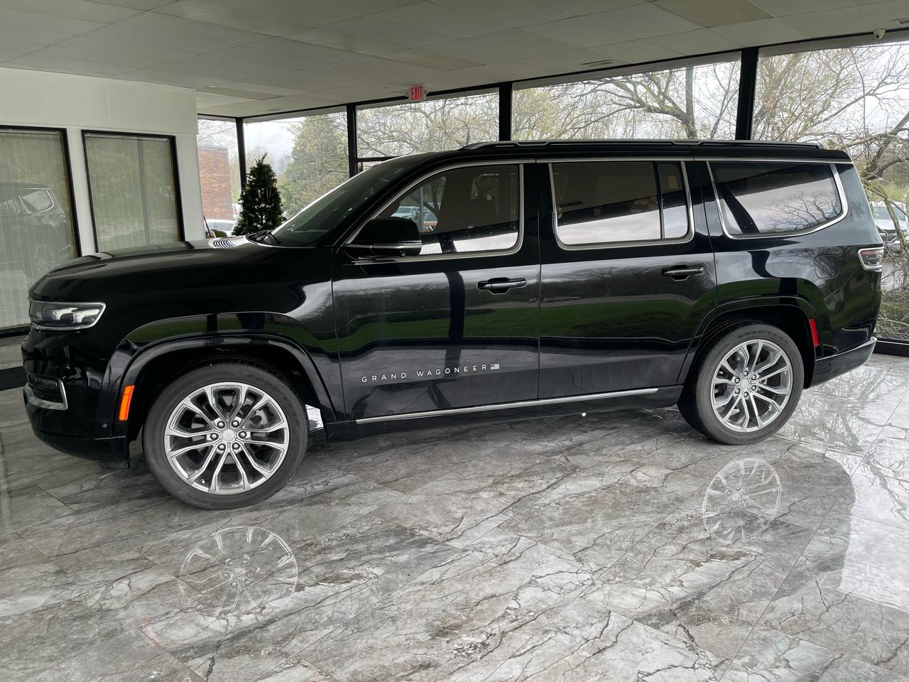 Jeep Grand Wagoneer Series II 4WD 2022