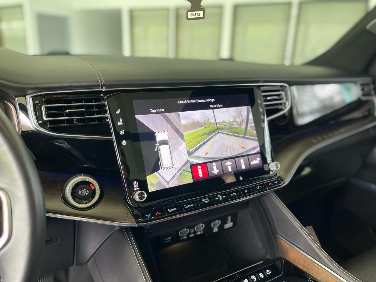 Jeep Grand Wagoneer Series II 4WD 2022