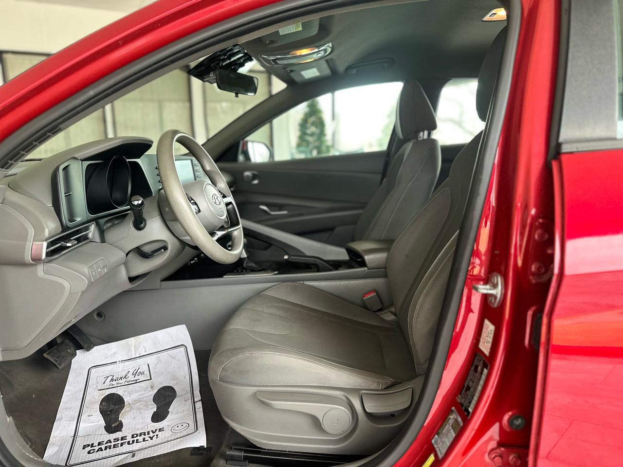 Hyundai Elantra SEL 2021