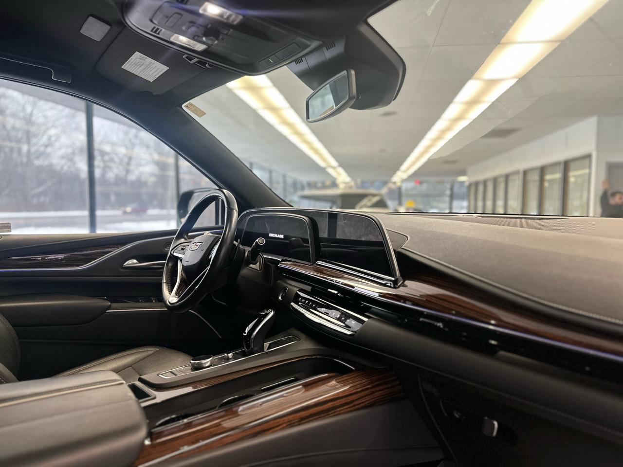 Cadillac Escalade Luxury 4WD 2021