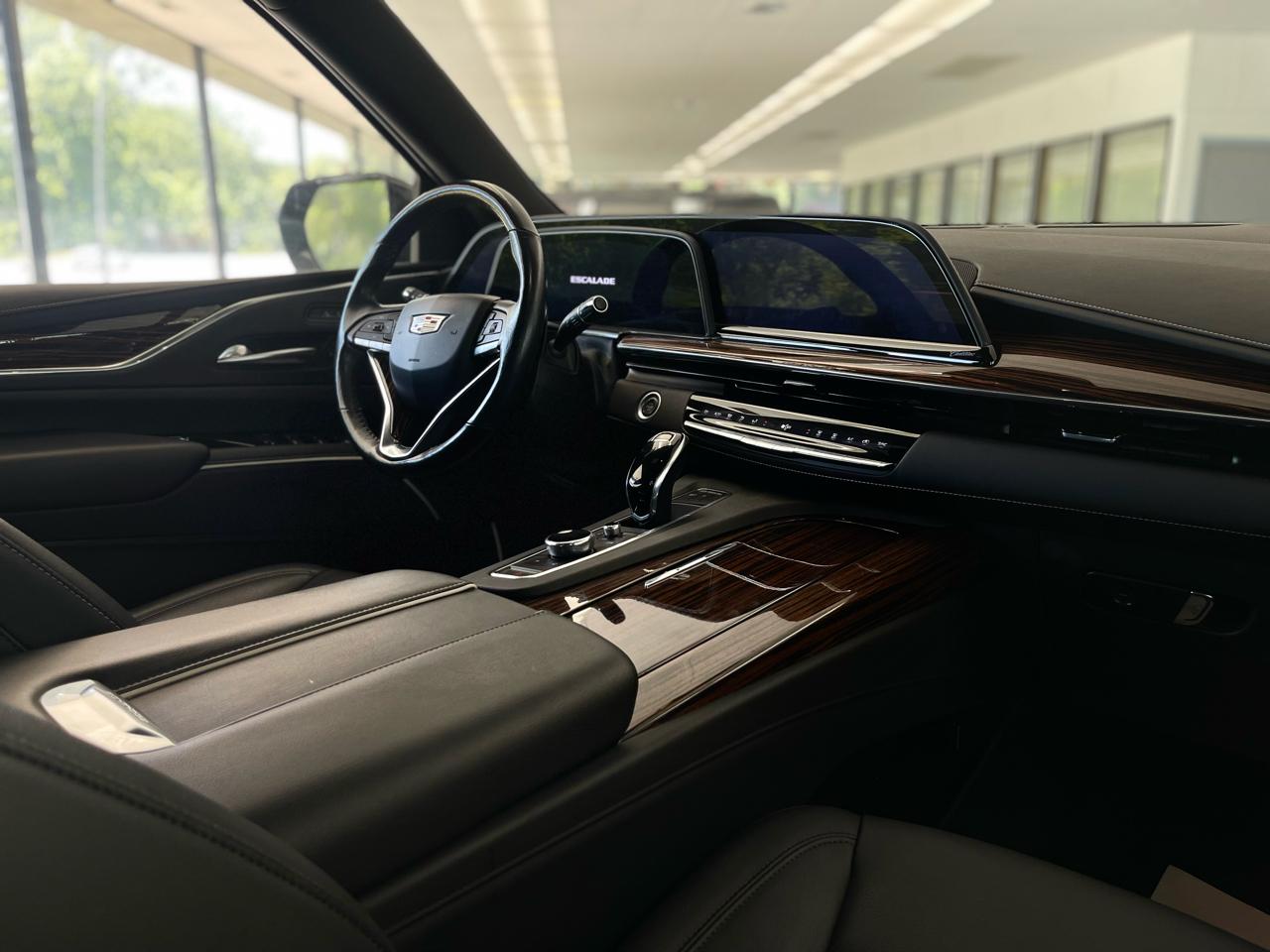 Cadillac Escalade Luxury 4WD 2021