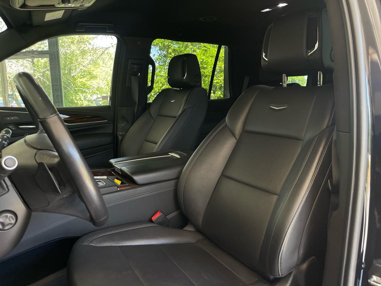 Cadillac Escalade Luxury 4WD 2021