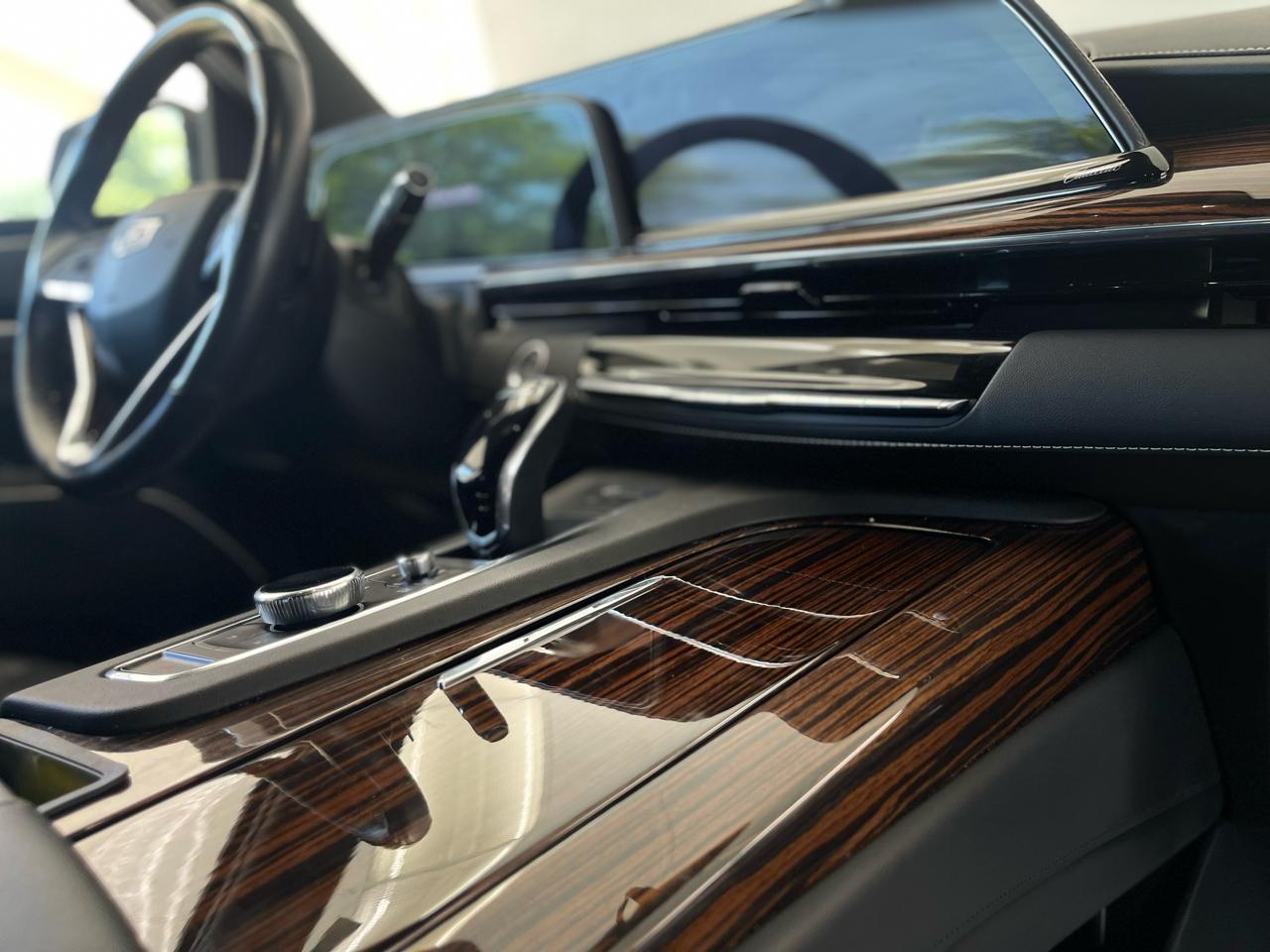 Cadillac Escalade Luxury 4WD 2021