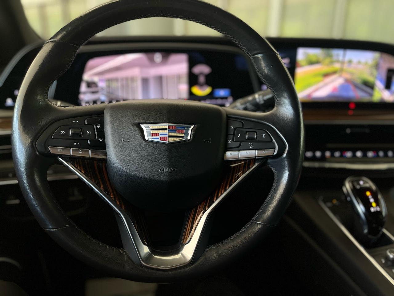 Cadillac Escalade Luxury 4WD 2021