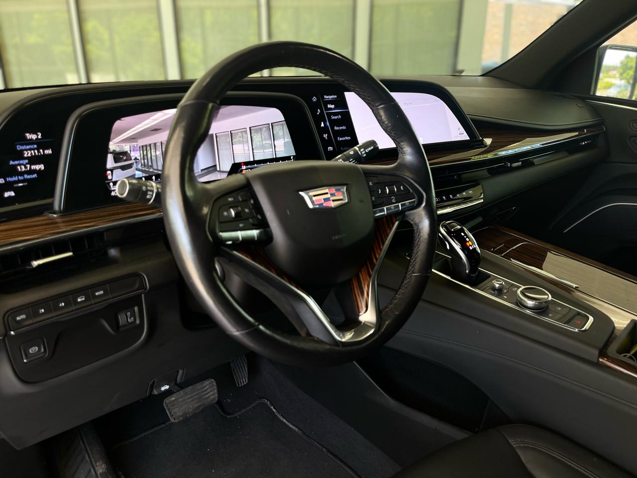 Cadillac Escalade Luxury 4WD 2021