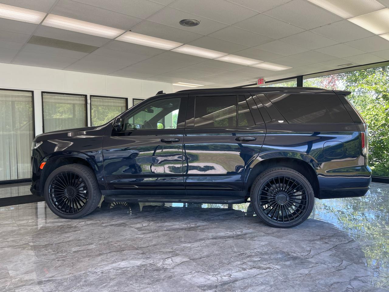 Cadillac Escalade Luxury 4WD 2021