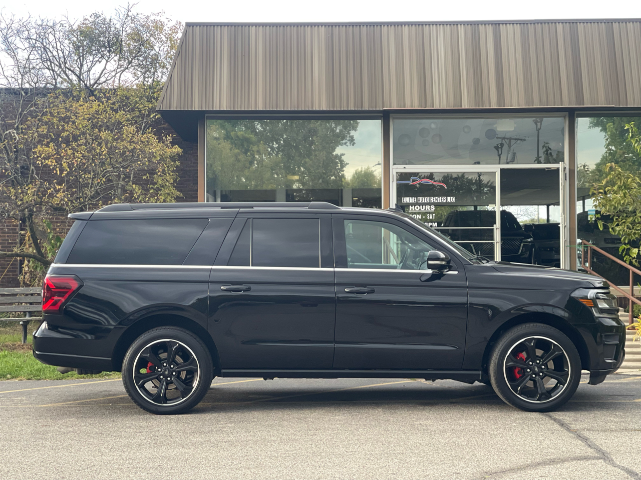 Ford Expedition MAX Limited 4WD 2023 Ford Expedition MAX Limited 4WD 2023