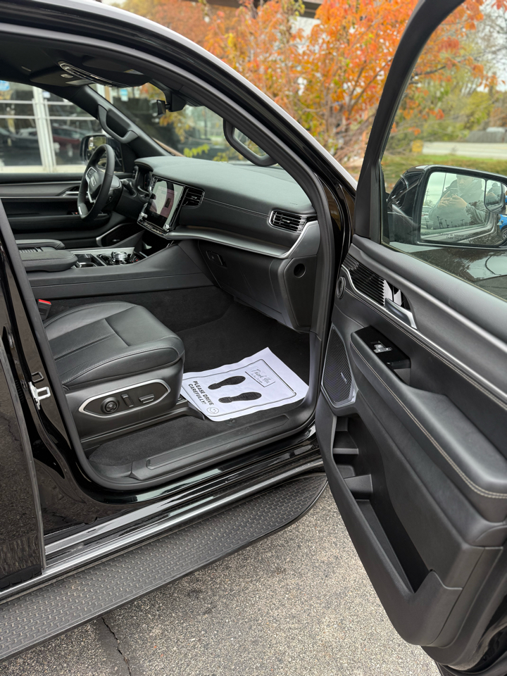 Jeep Wagoneer Series II 4WD 2025