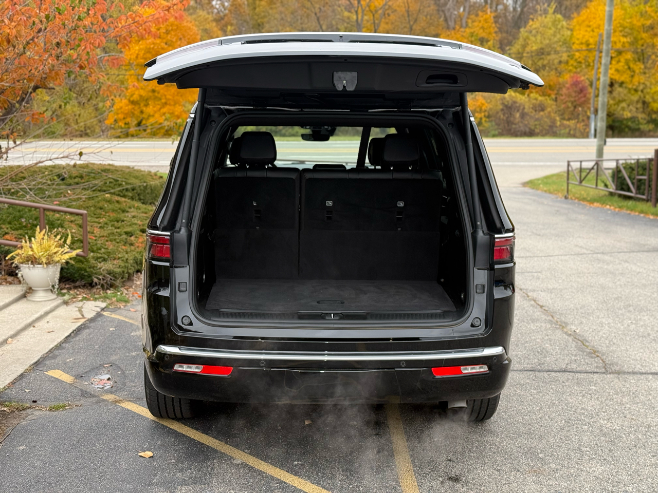 Jeep Wagoneer Series II 4WD 2025