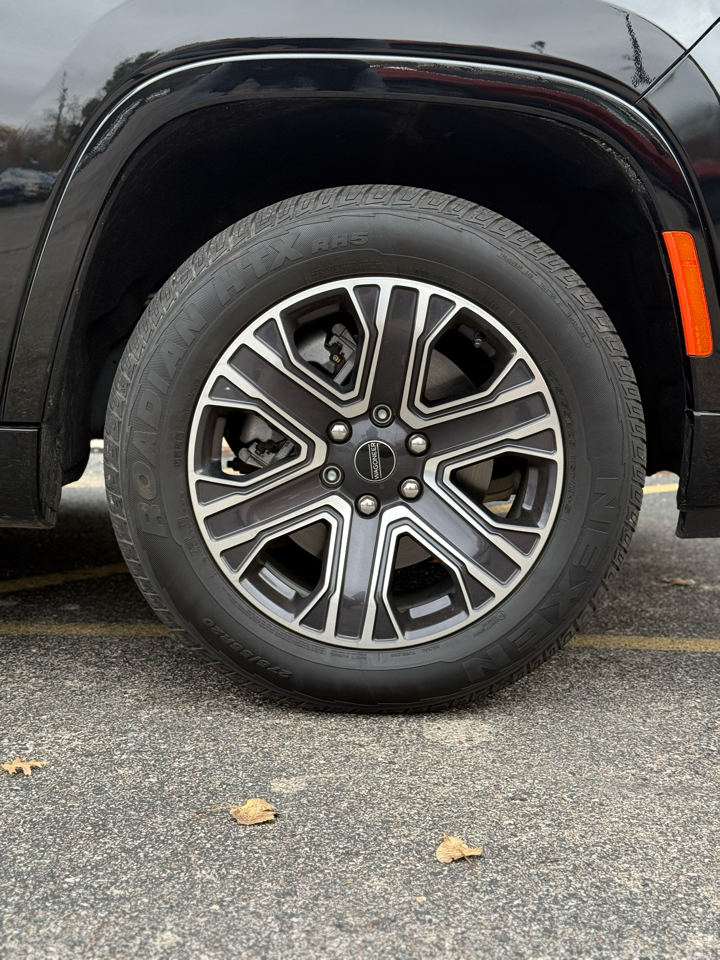 Jeep Wagoneer Series II 4WD 2025