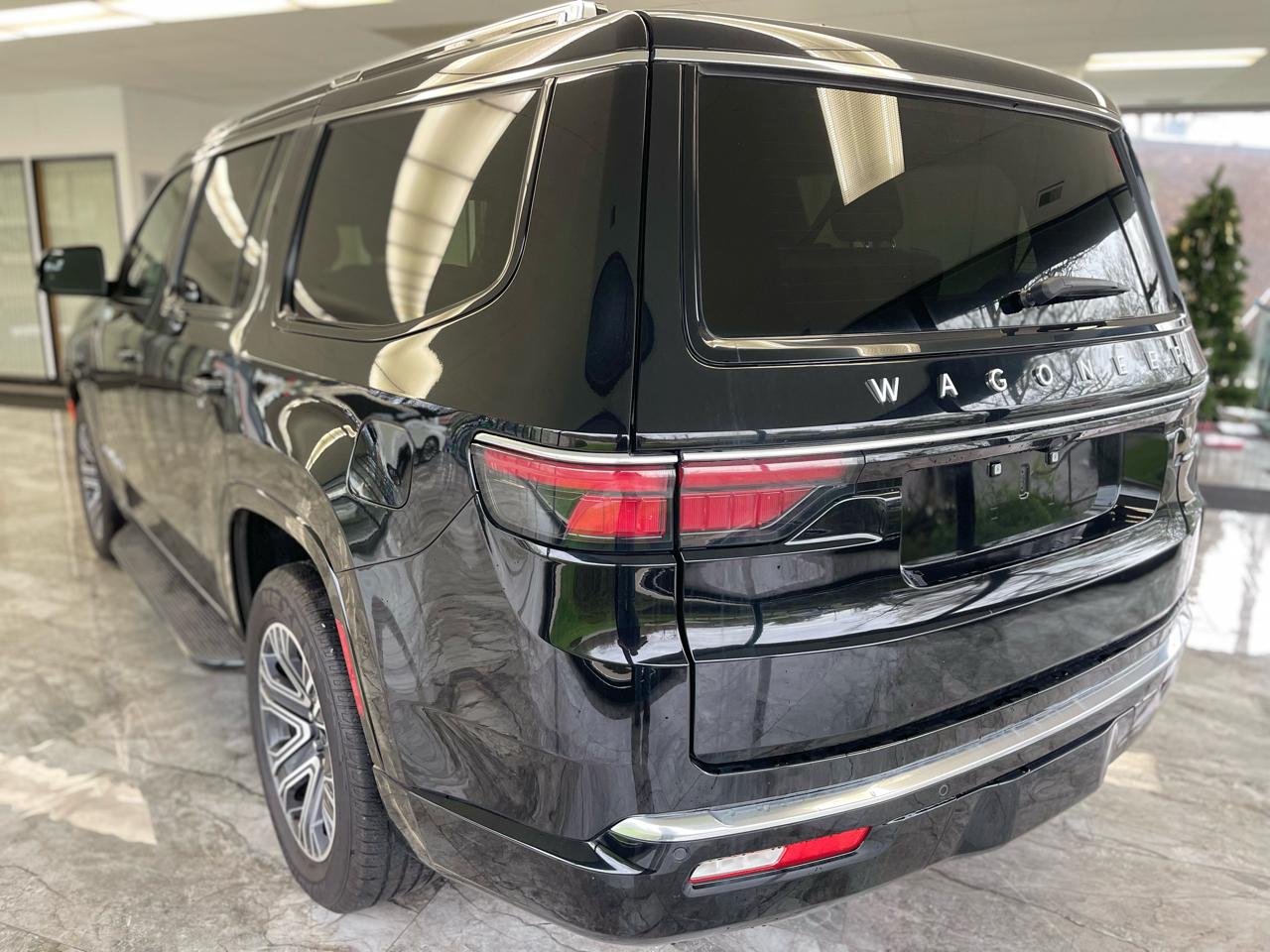 Jeep Wagoneer Series II 4WD 2025