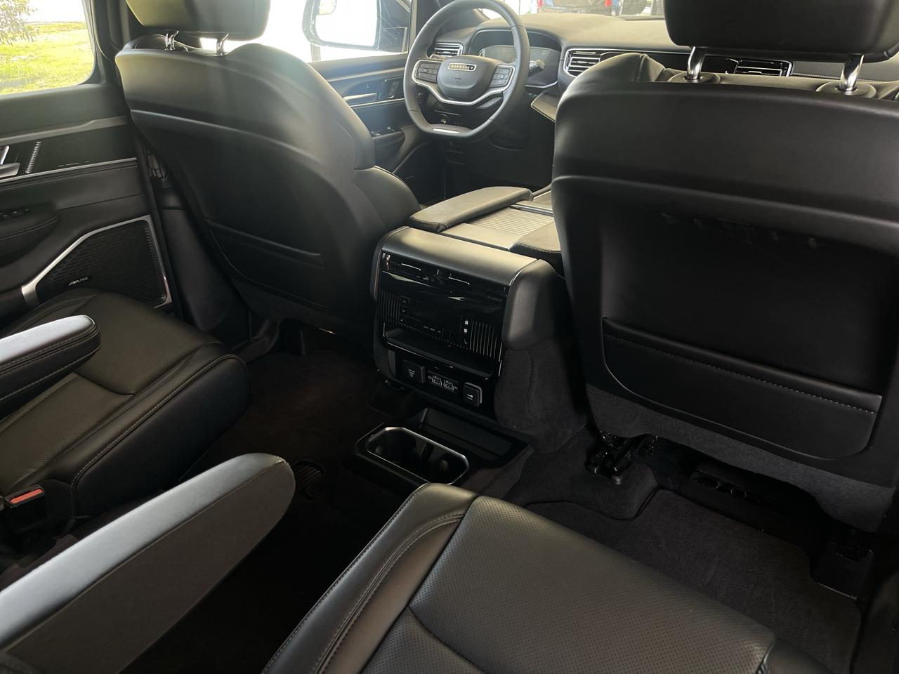 Jeep Wagoneer Series II 4WD 2025