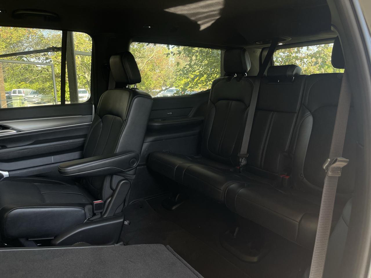Jeep Wagoneer Series II 4WD 2025