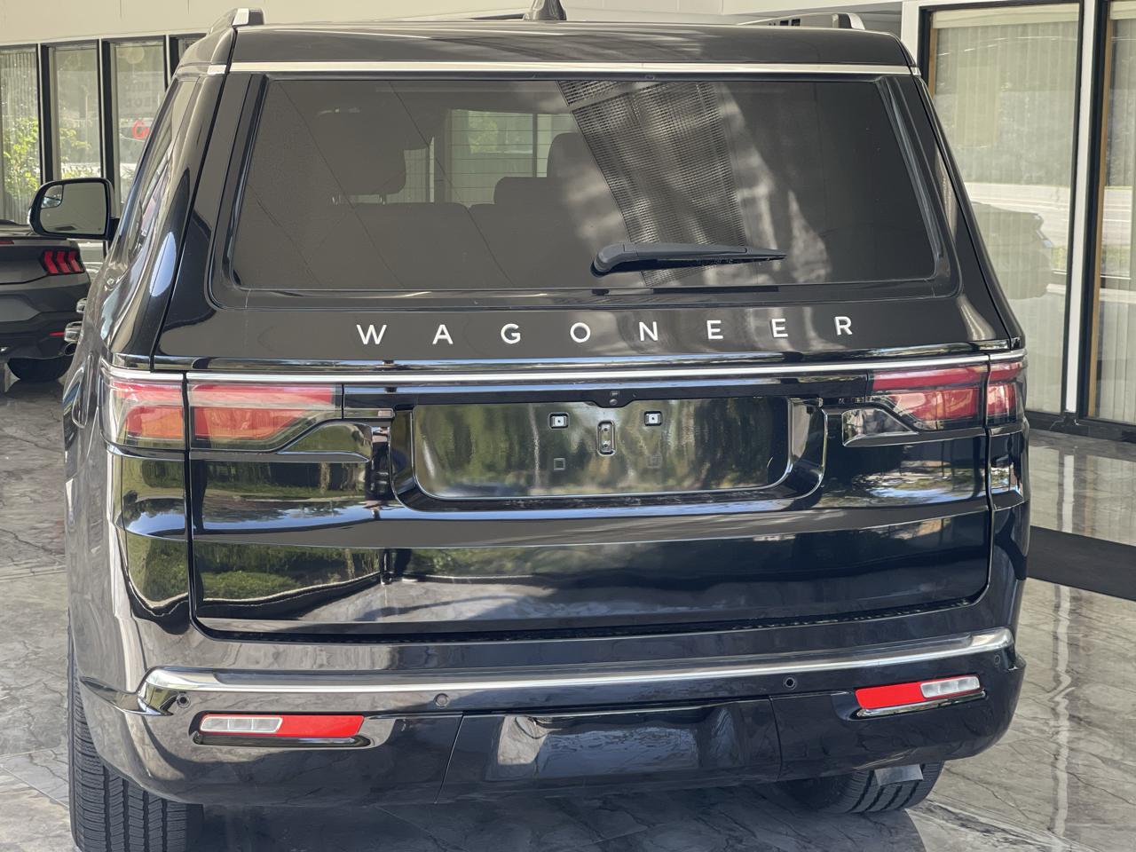 Jeep Wagoneer Series II 4WD 2025