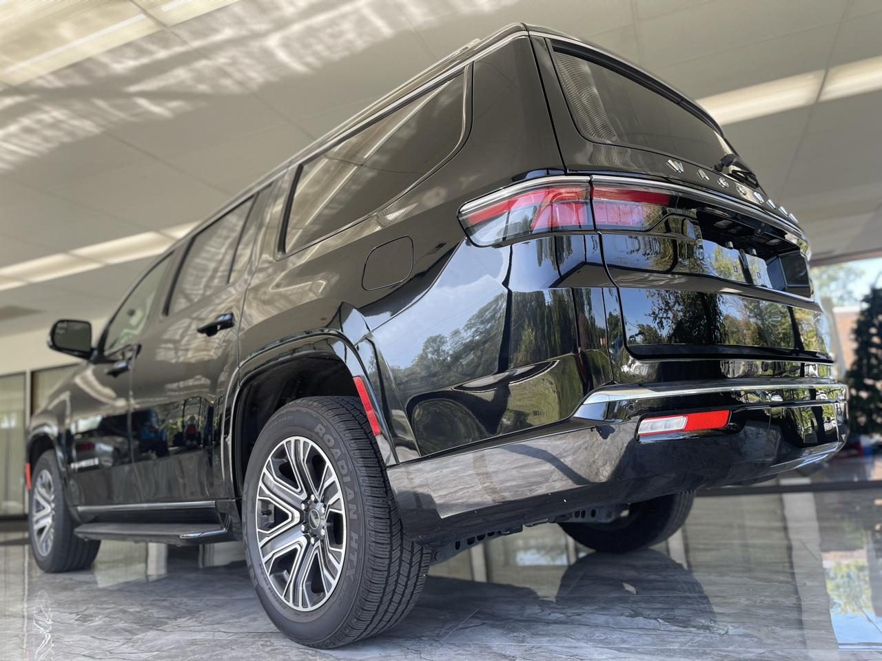 Jeep Wagoneer Series II 4WD 2025