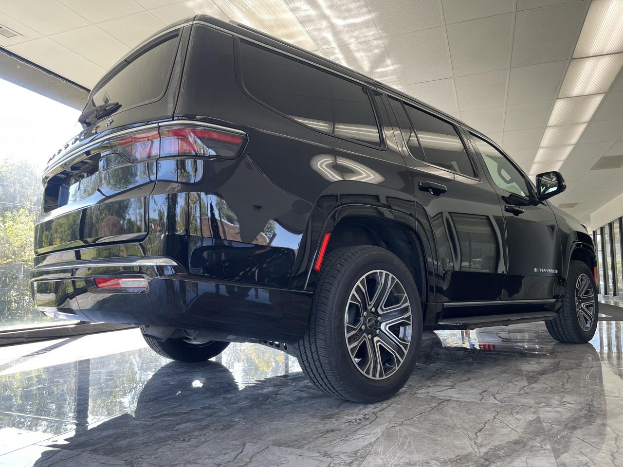 Jeep Wagoneer Series II 4WD 2025