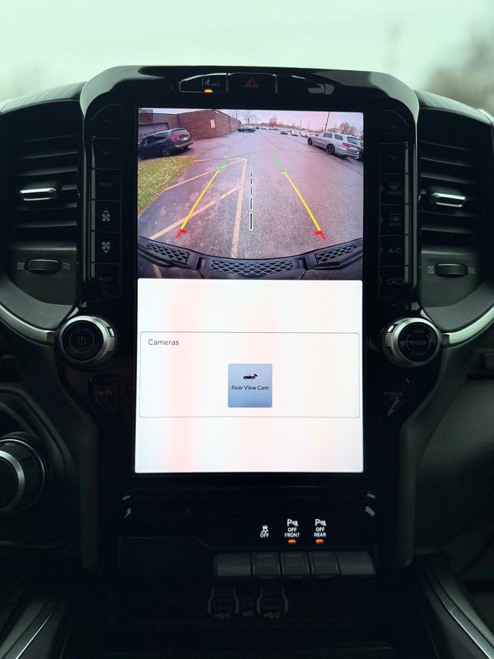 RAM 1500 Big Horn Crew Cab SWB 4WD 2025