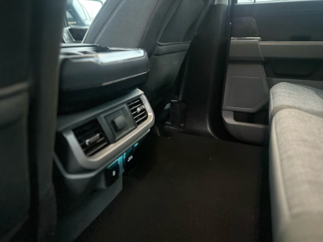 RAM 1500 Big Horn Crew Cab SWB 4WD 2025