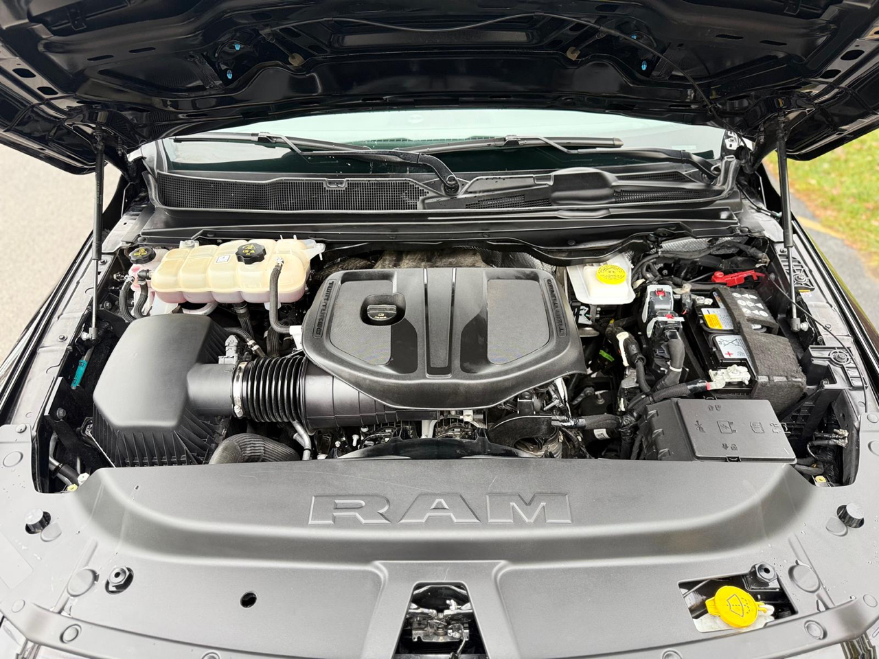 RAM 1500 Big Horn Crew Cab SWB 4WD 2025