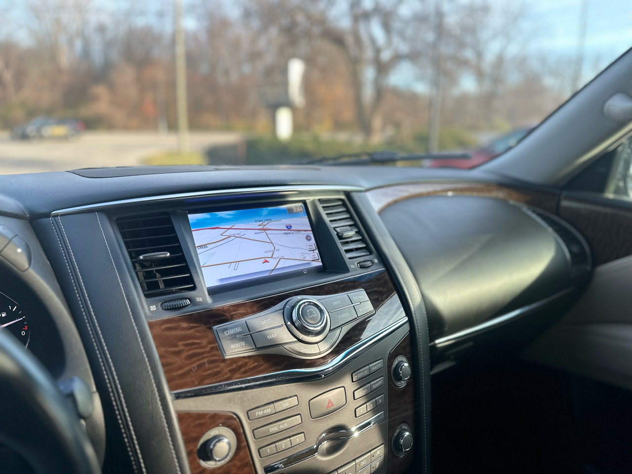 Nissan Armada Platinum 2WD 2017