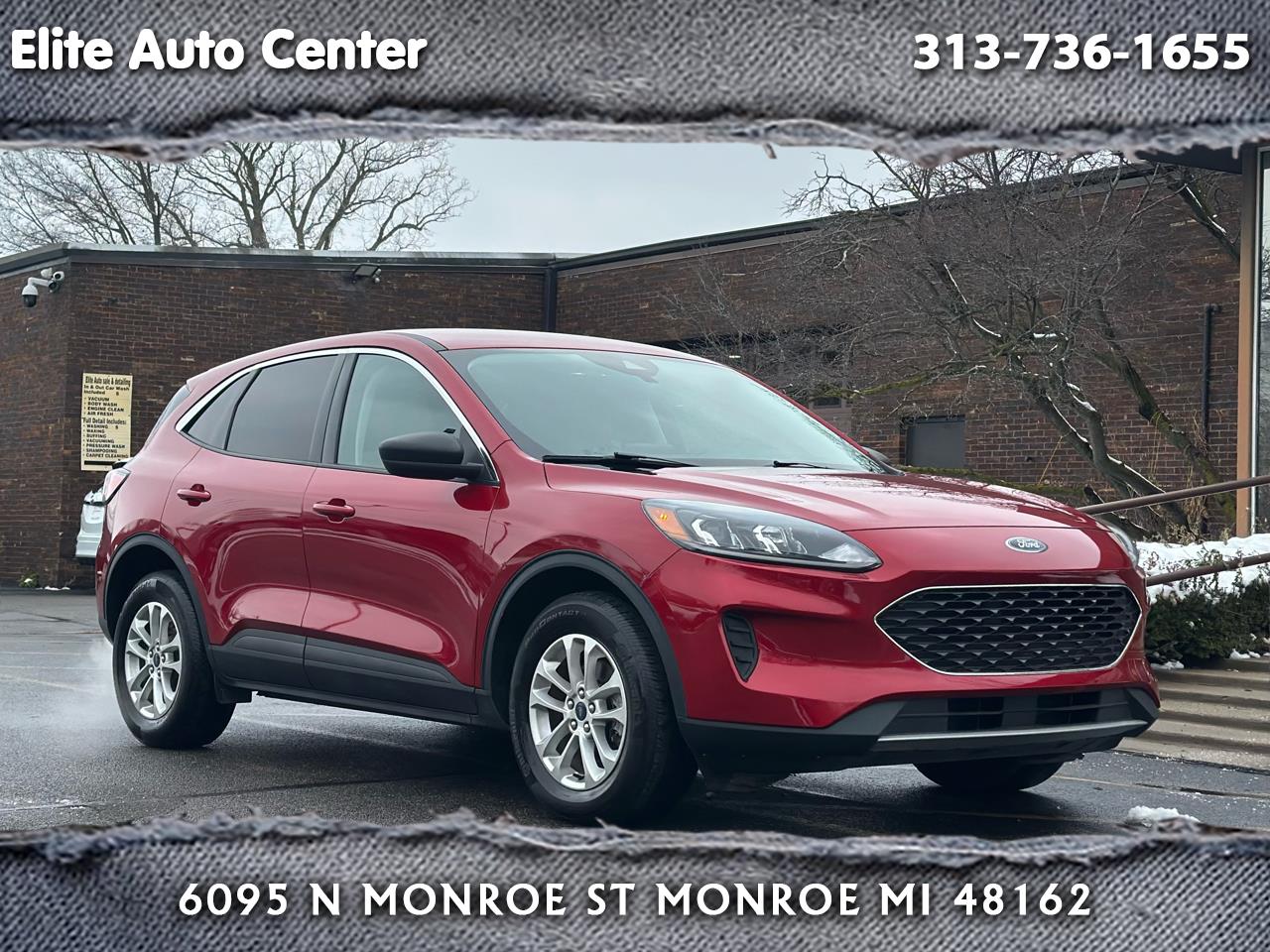 2022 Ford Escape SE's photo