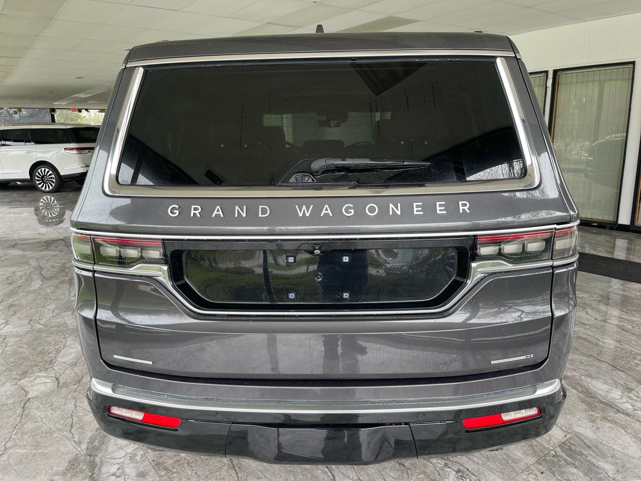 Jeep Grand Wagoneer Series II 4WD 2022