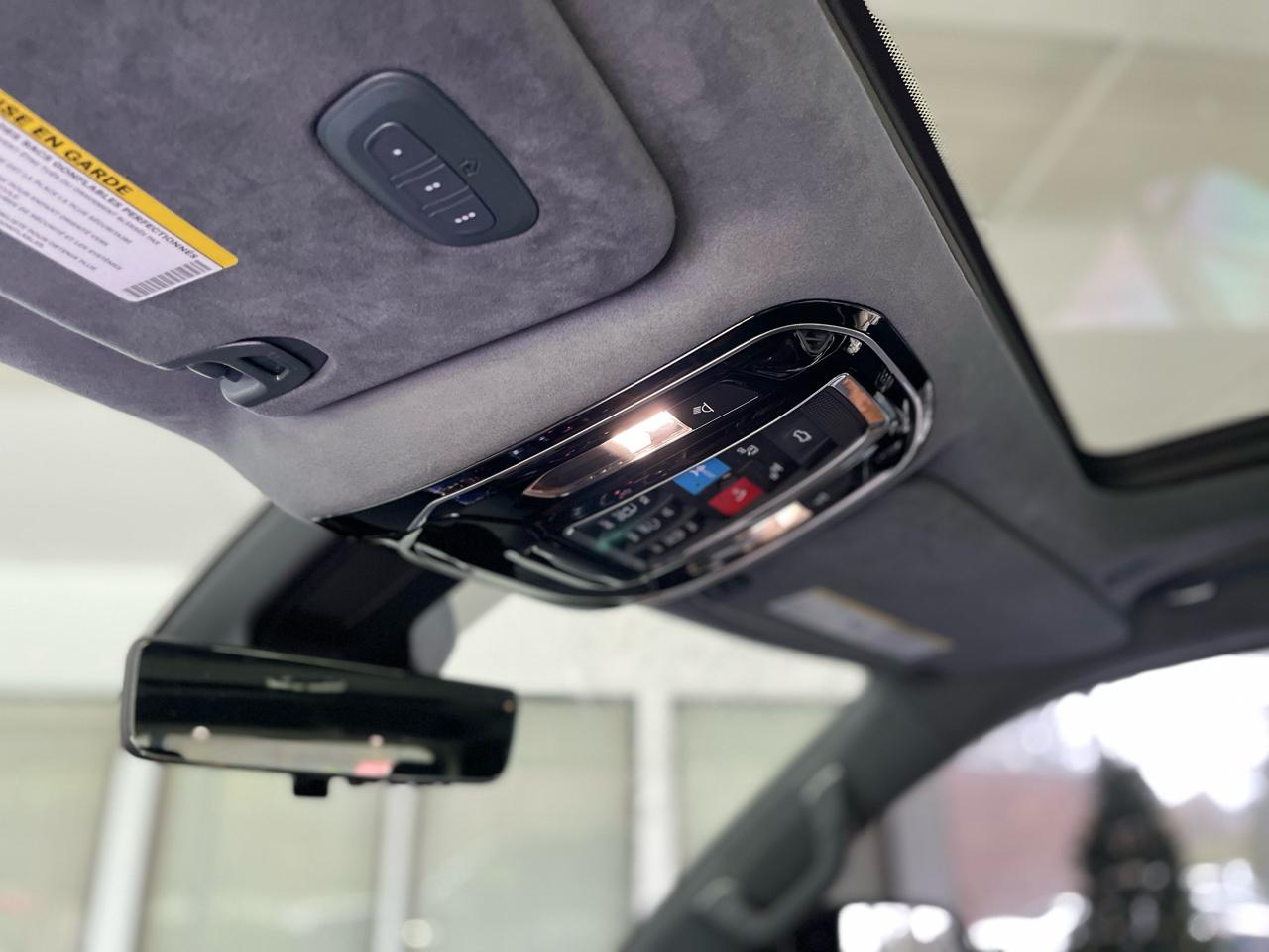 Jeep Grand Wagoneer Series II 4WD 2022