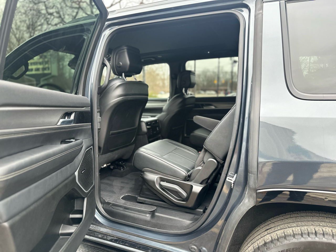 Jeep Wagoneer Series II 4WD 2025