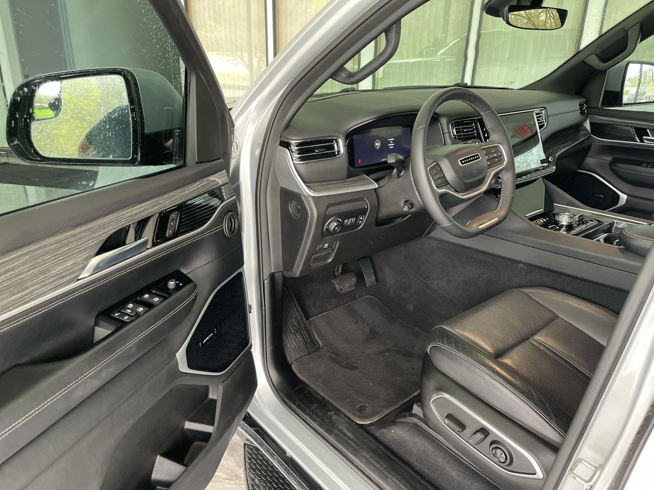Jeep Wagoneer Series III 4WD 2022