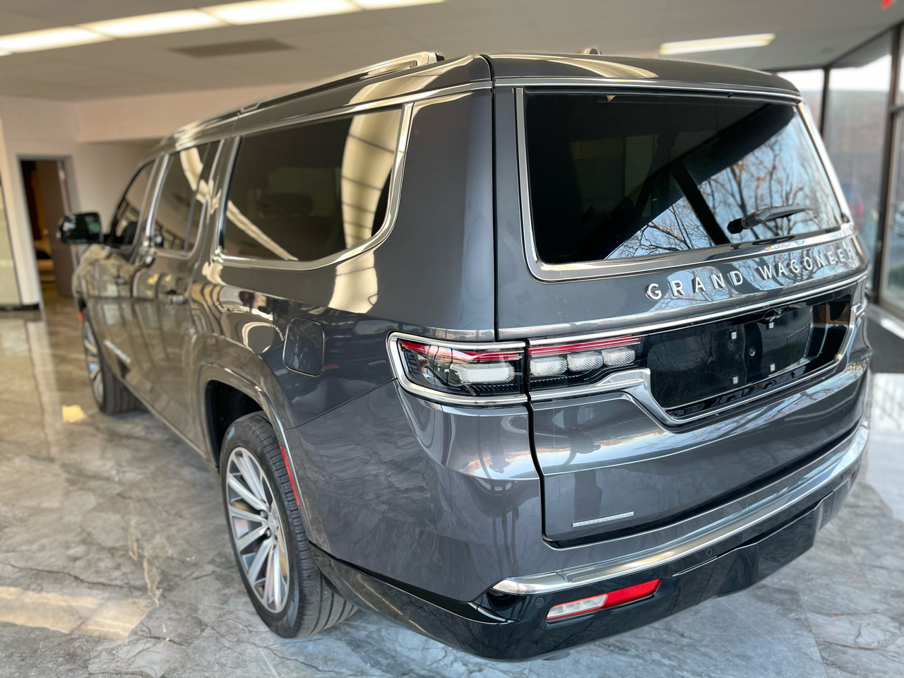 Jeep Grand Wagoneer Series I 4WD 2023