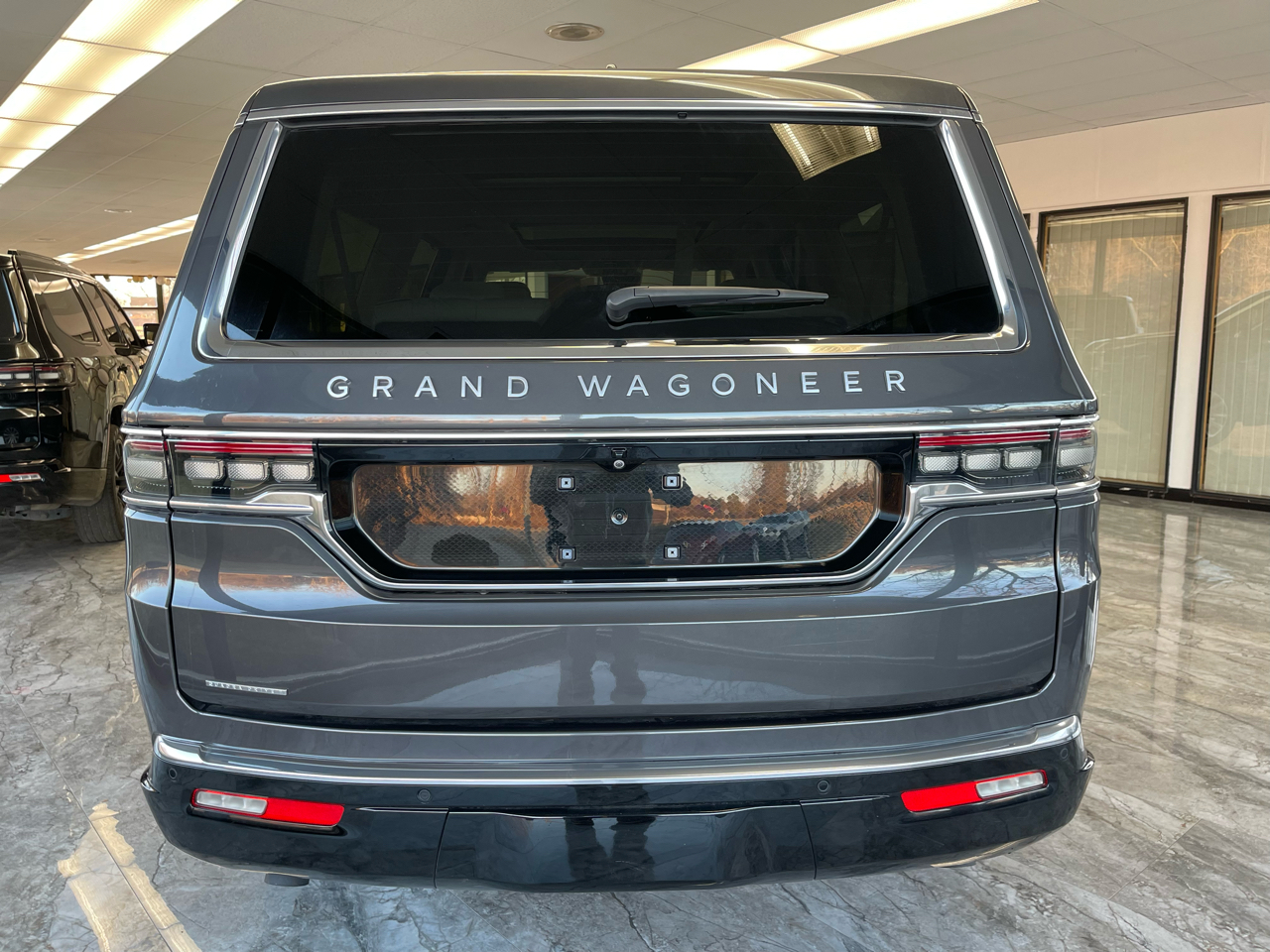 Jeep Grand Wagoneer Series I 4WD 2023