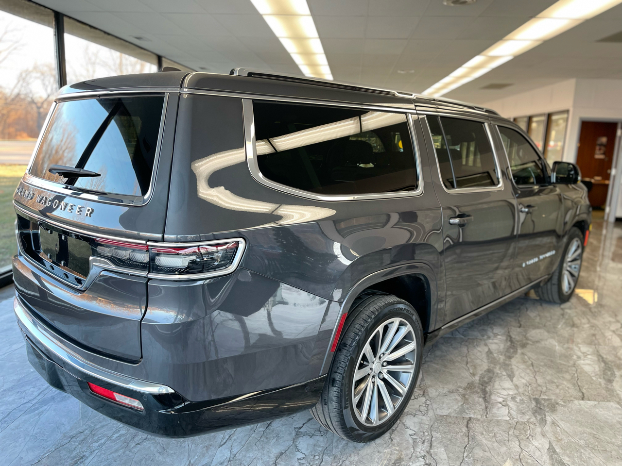 Jeep Grand Wagoneer Series I 4WD 2023