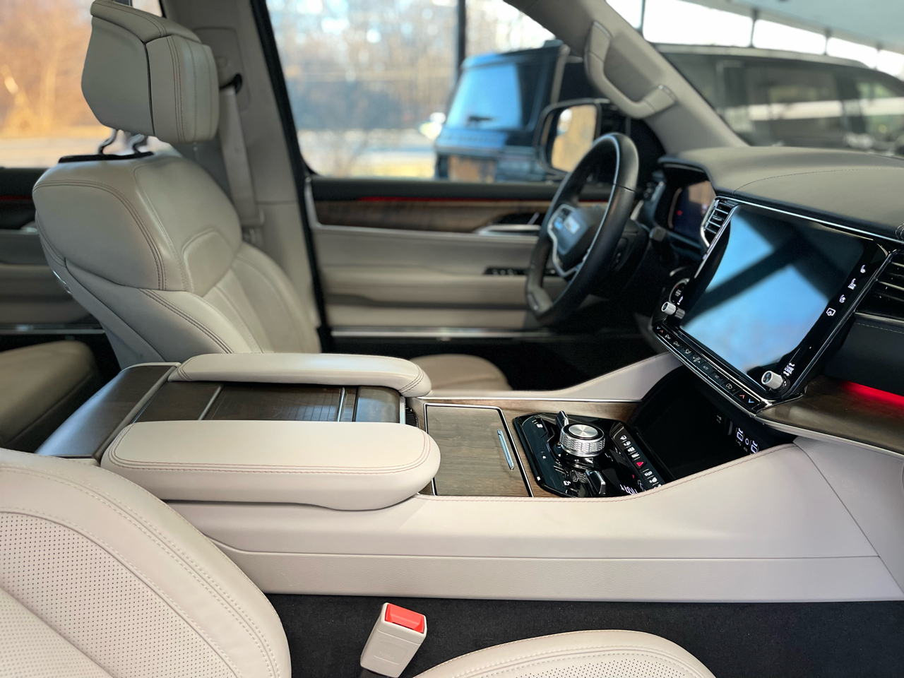 Jeep Grand Wagoneer Series I 4WD 2023