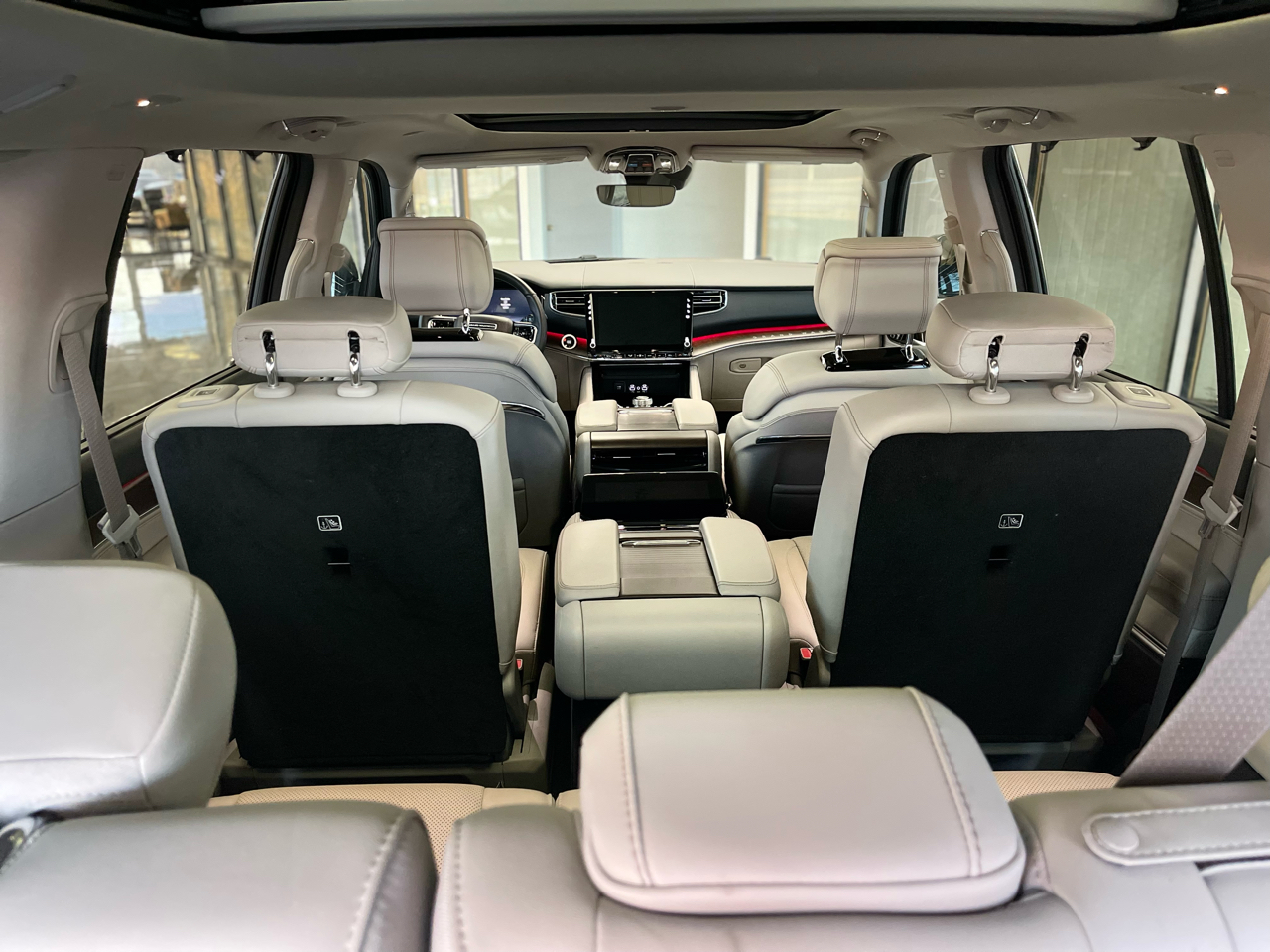 Jeep Grand Wagoneer Series I 4WD 2023