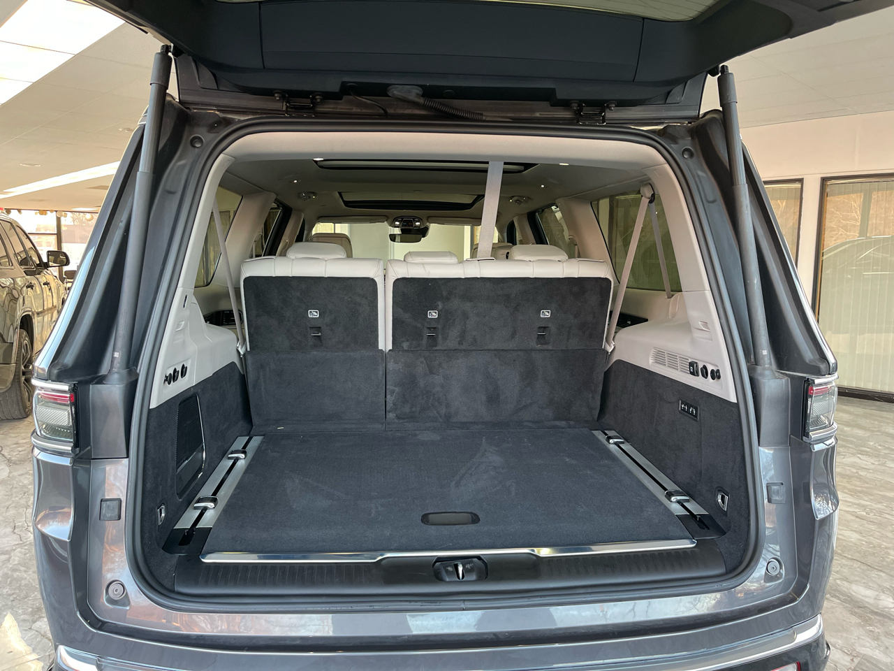 Jeep Grand Wagoneer Series I 4WD 2023