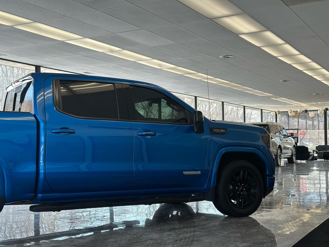 GMC Sierra 1500 Elevation Crew Cab 4WD 2022